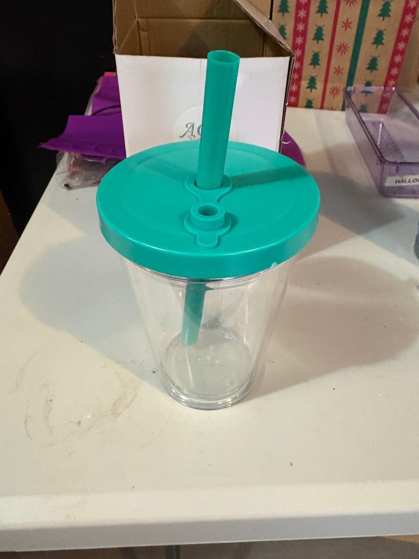 10 and 12oz cups