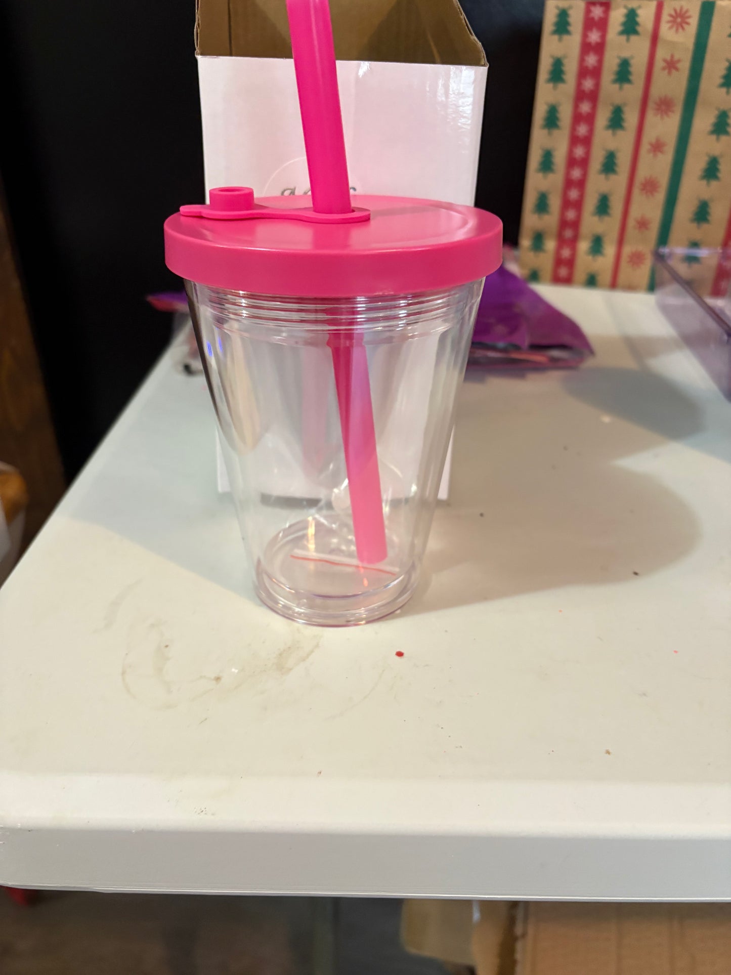 10 and 12oz cups