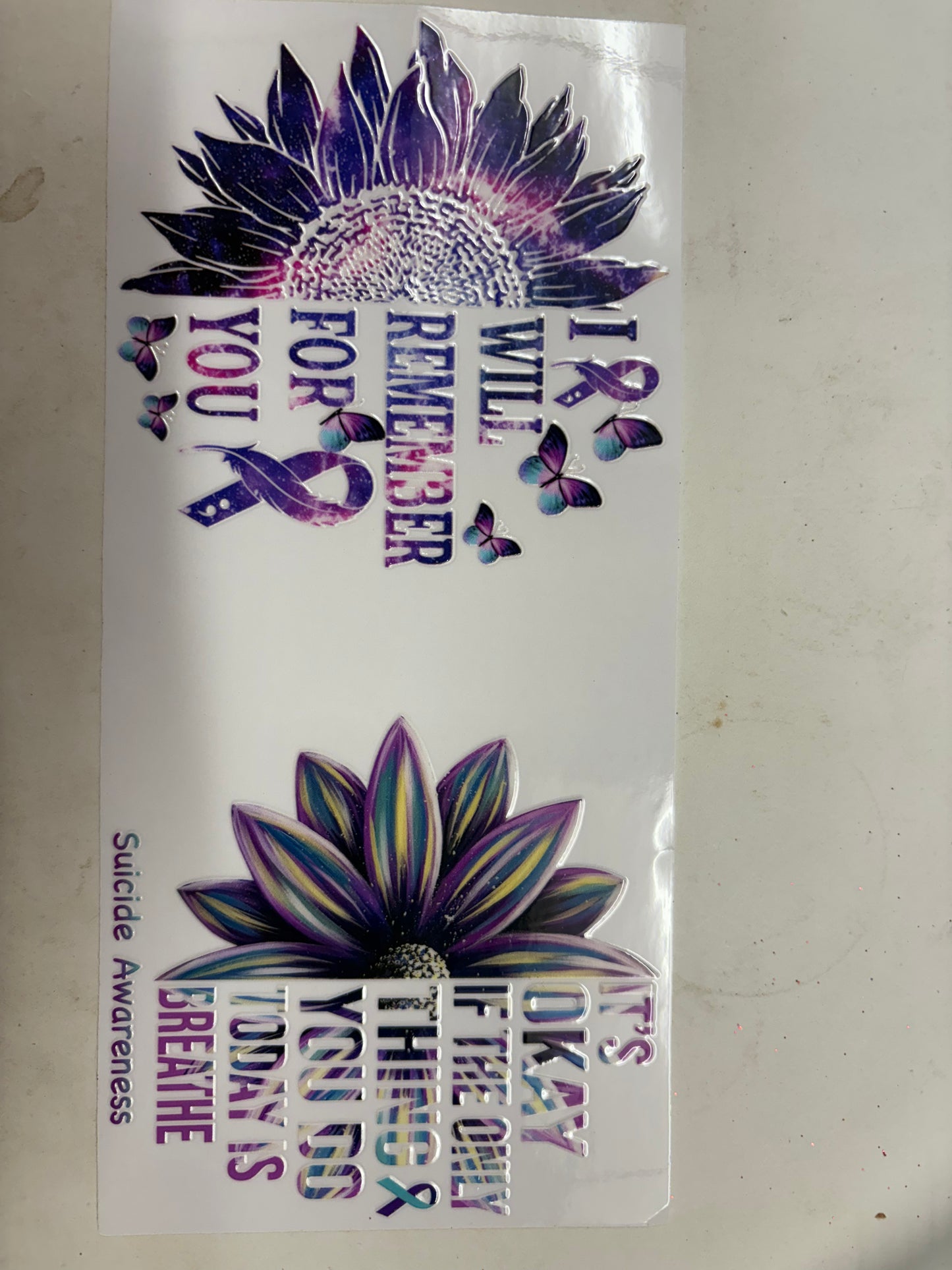 Awareness/Cancer ribbons