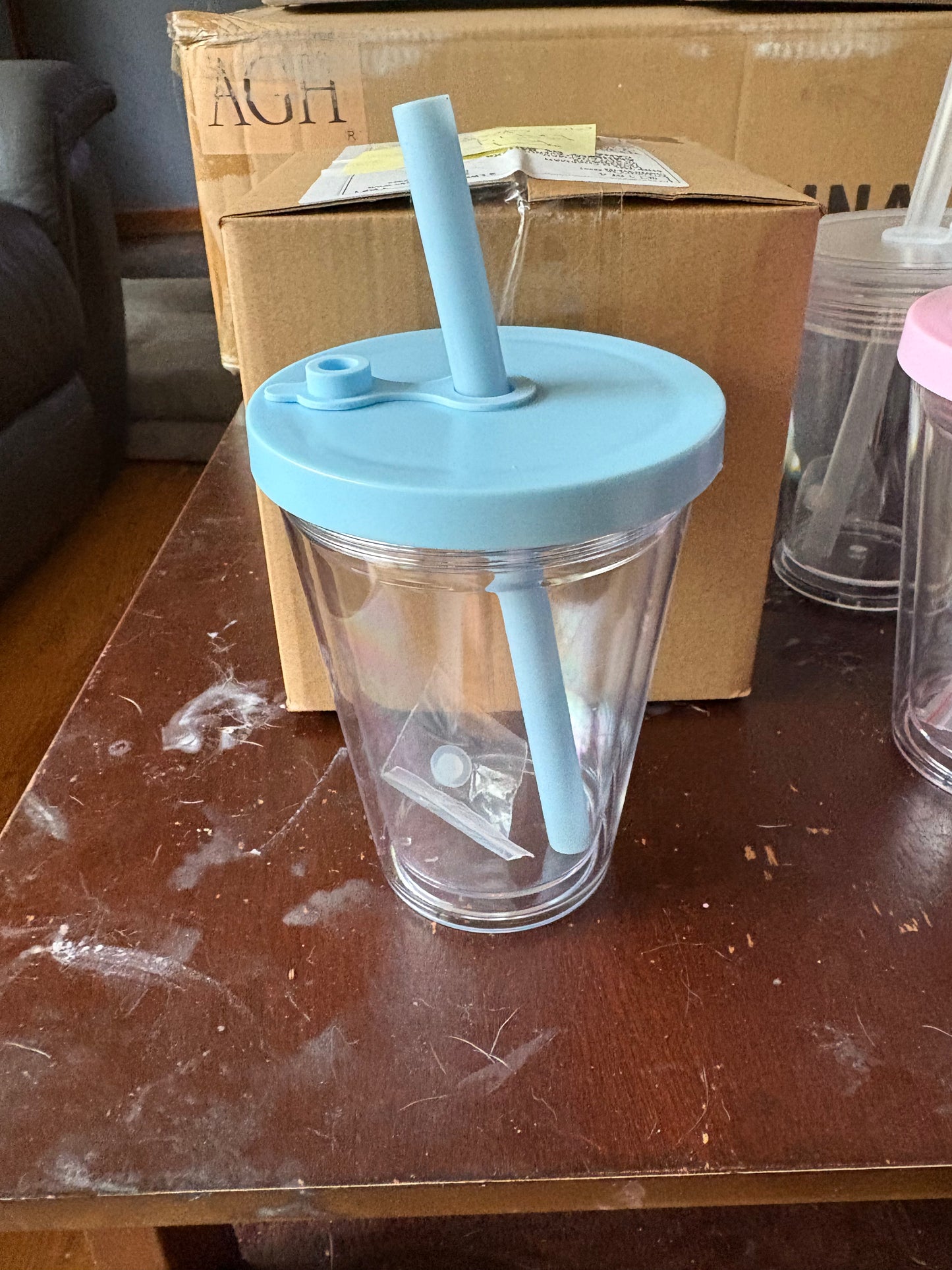 10 and 12oz cups