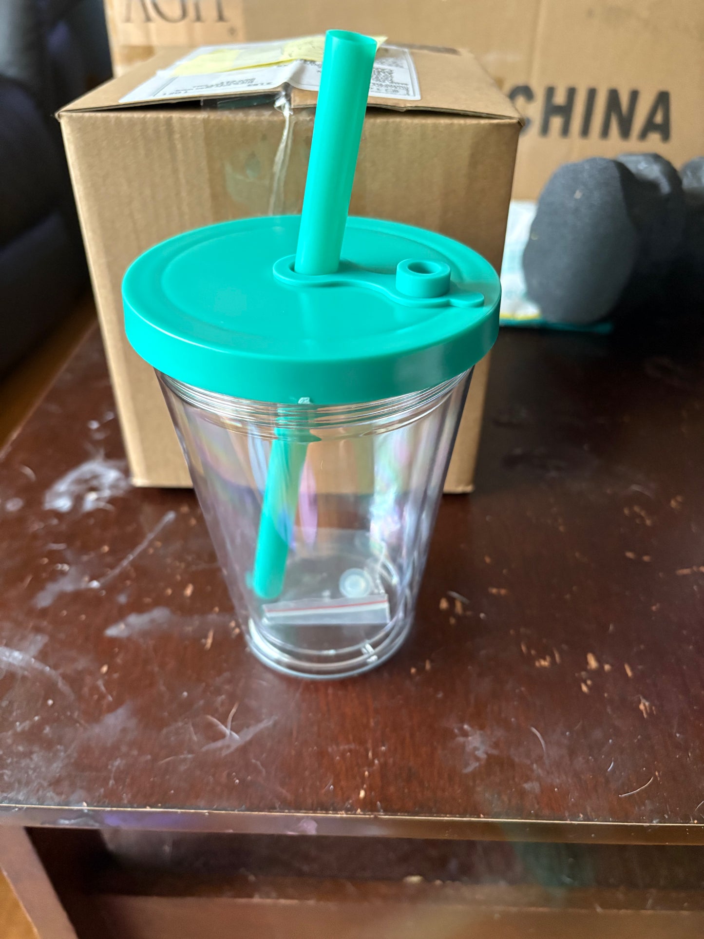 10 and 12oz cups
