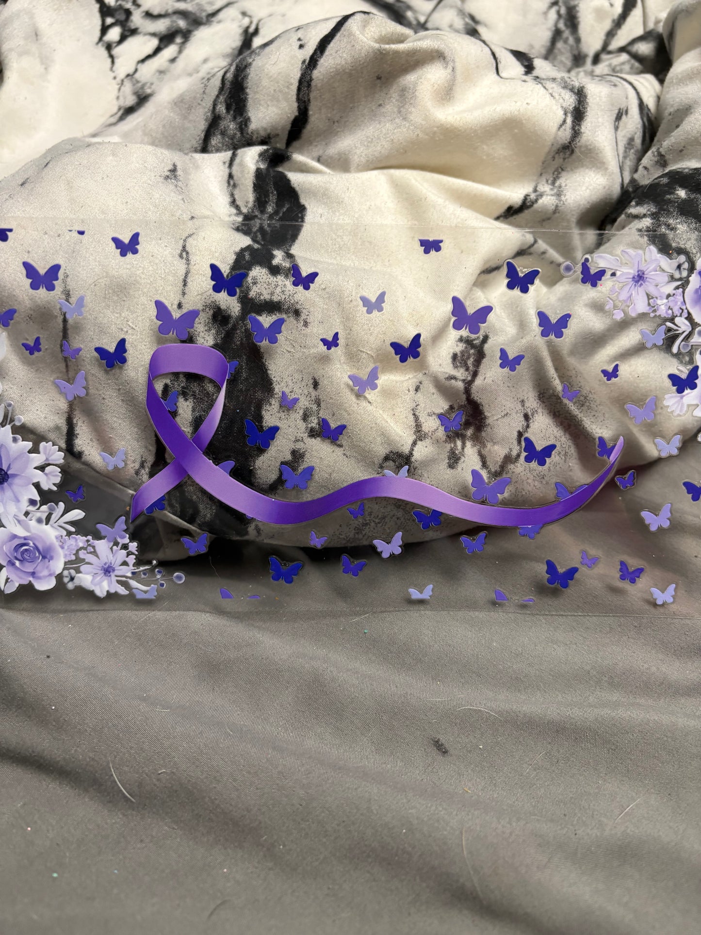 Awareness/Cancer ribbons